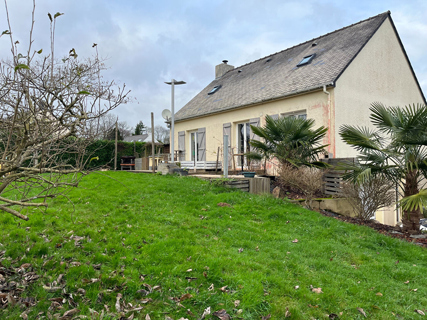 Maison T6 à Irodouer