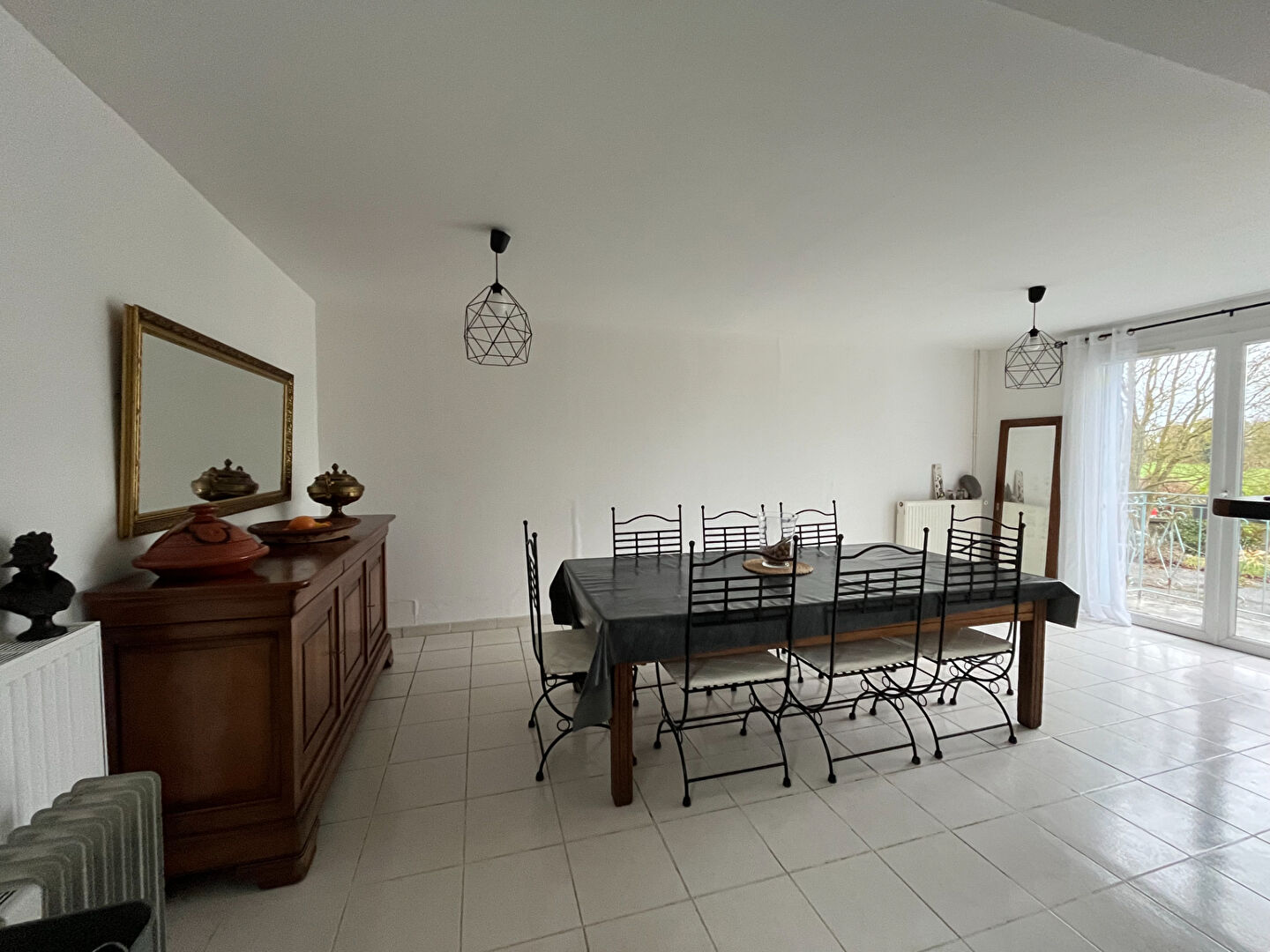 Maison T5 à Montfort sur meu