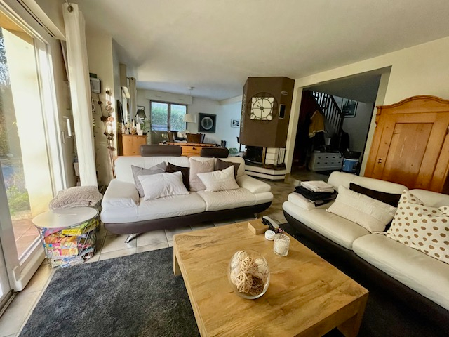 Maison T6 à Pace