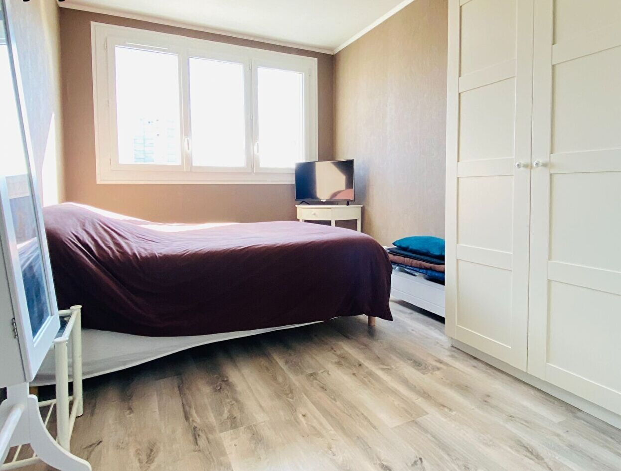 Appartement T5 à Laval