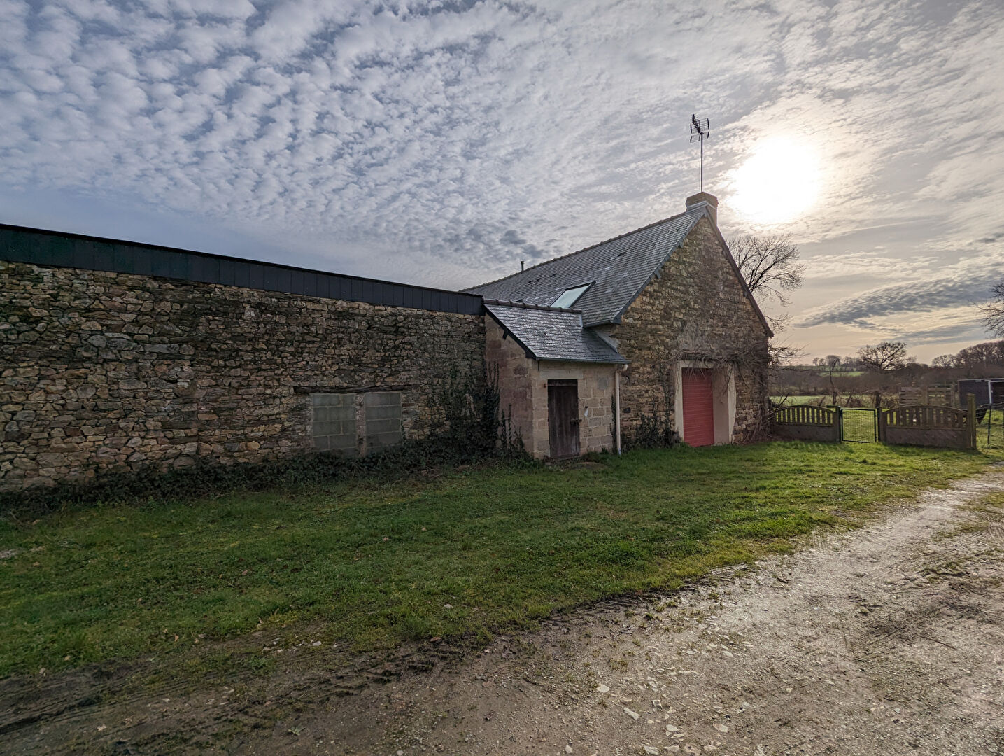 Maison T7 à Bain de bretagne