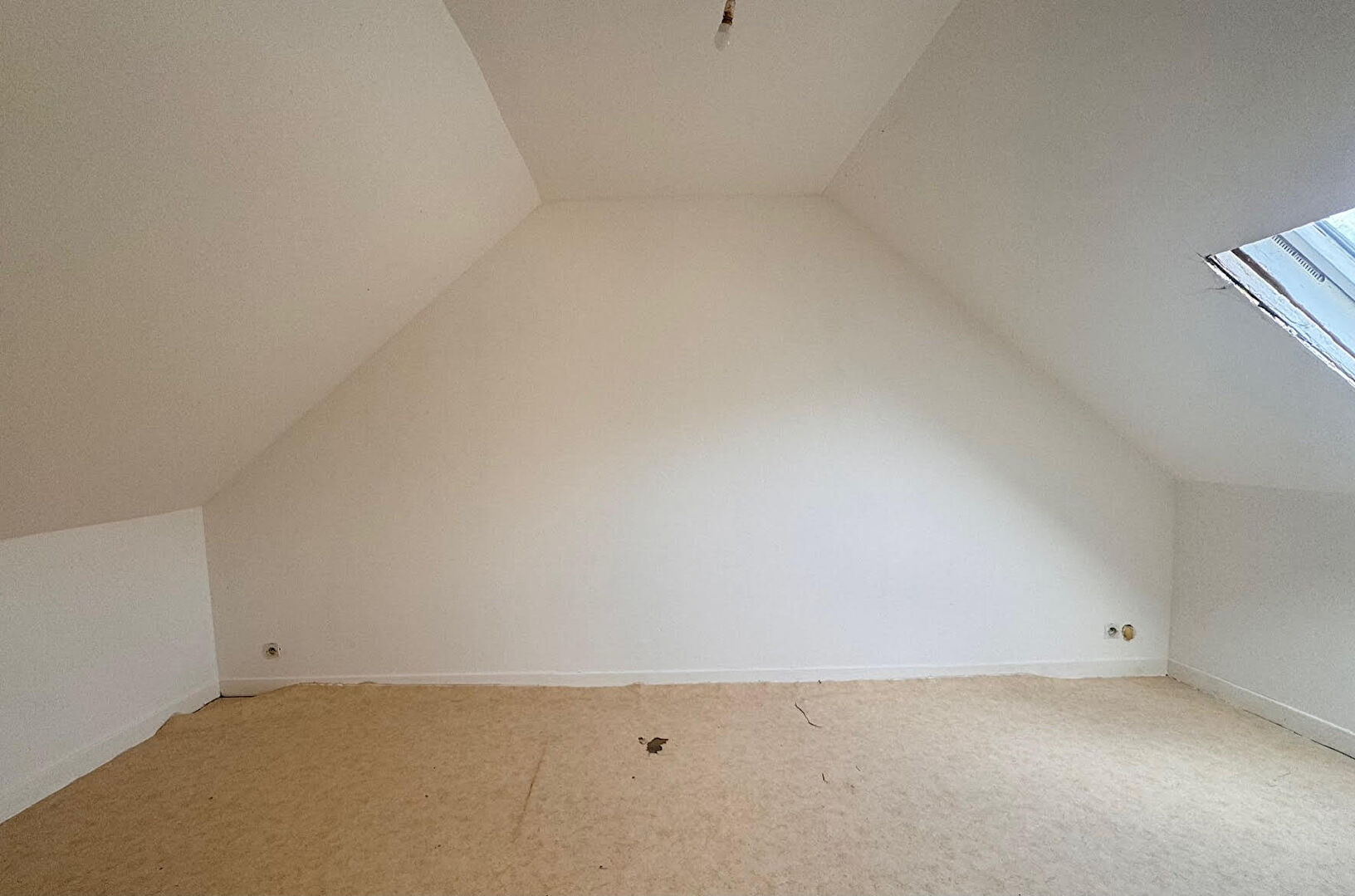 Maison T8 à 