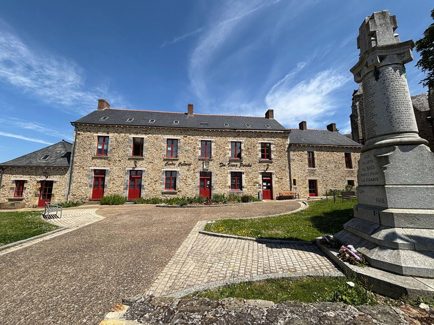 Maison T7 à Bais