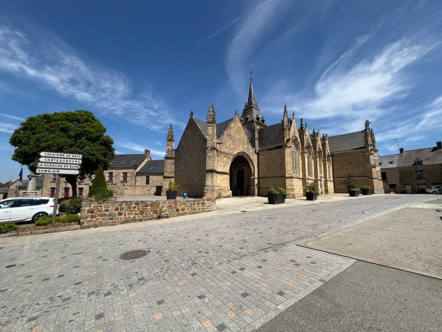 Maison T7 à Bais