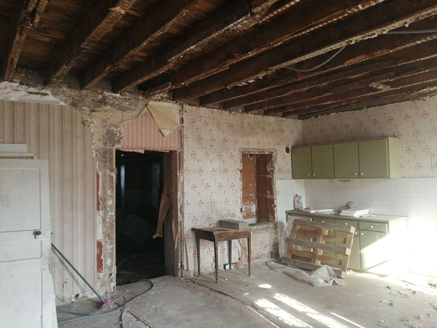 Immeuble T0 à Le roc saint andre