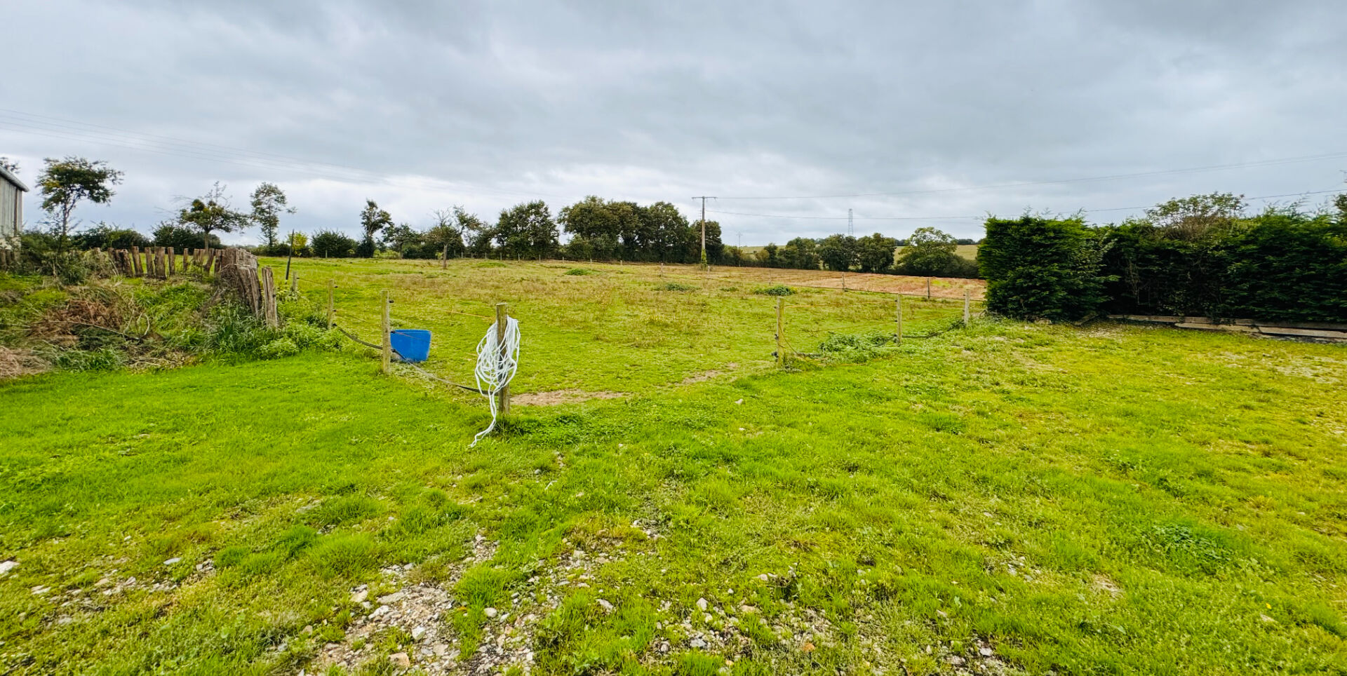 Maison T7 à Quelaines saint gault