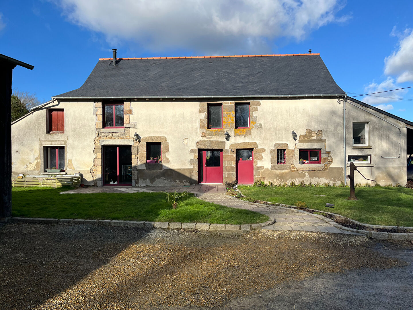 Maison T5 à La chapelle chaussee