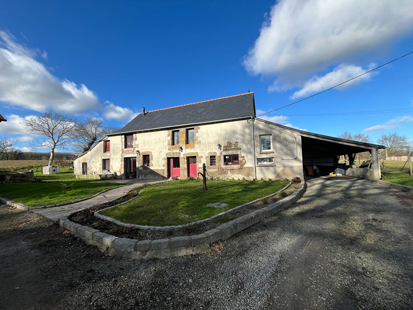 Maison T5 à La chapelle chaussee