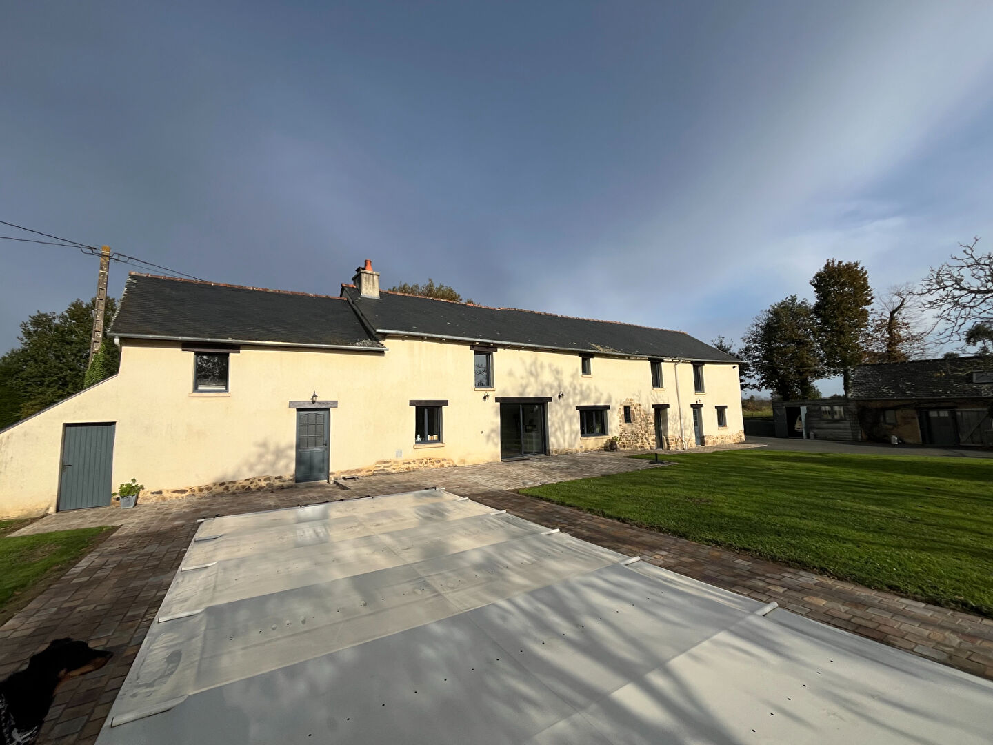 Maison T6 à Irodouer