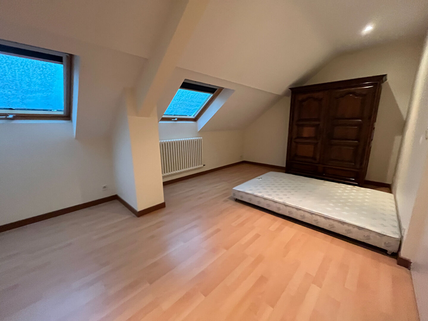 Appartement T7 à Montauban de bretagne