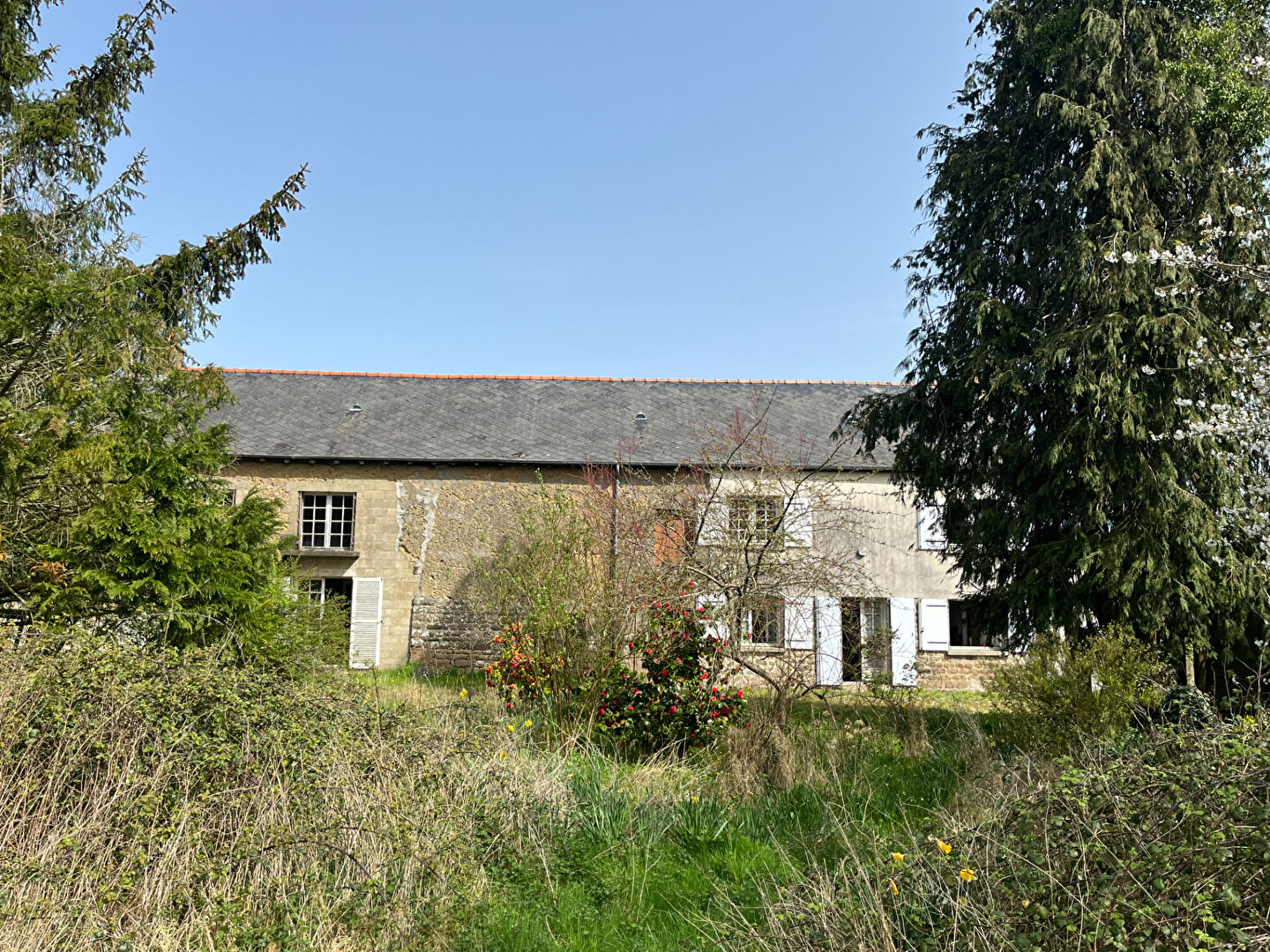Maison T6 à La chapelle chaussee