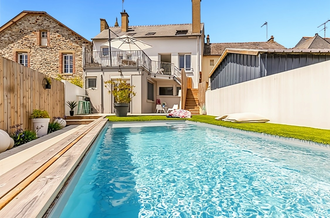 Maison T9 à Melesse