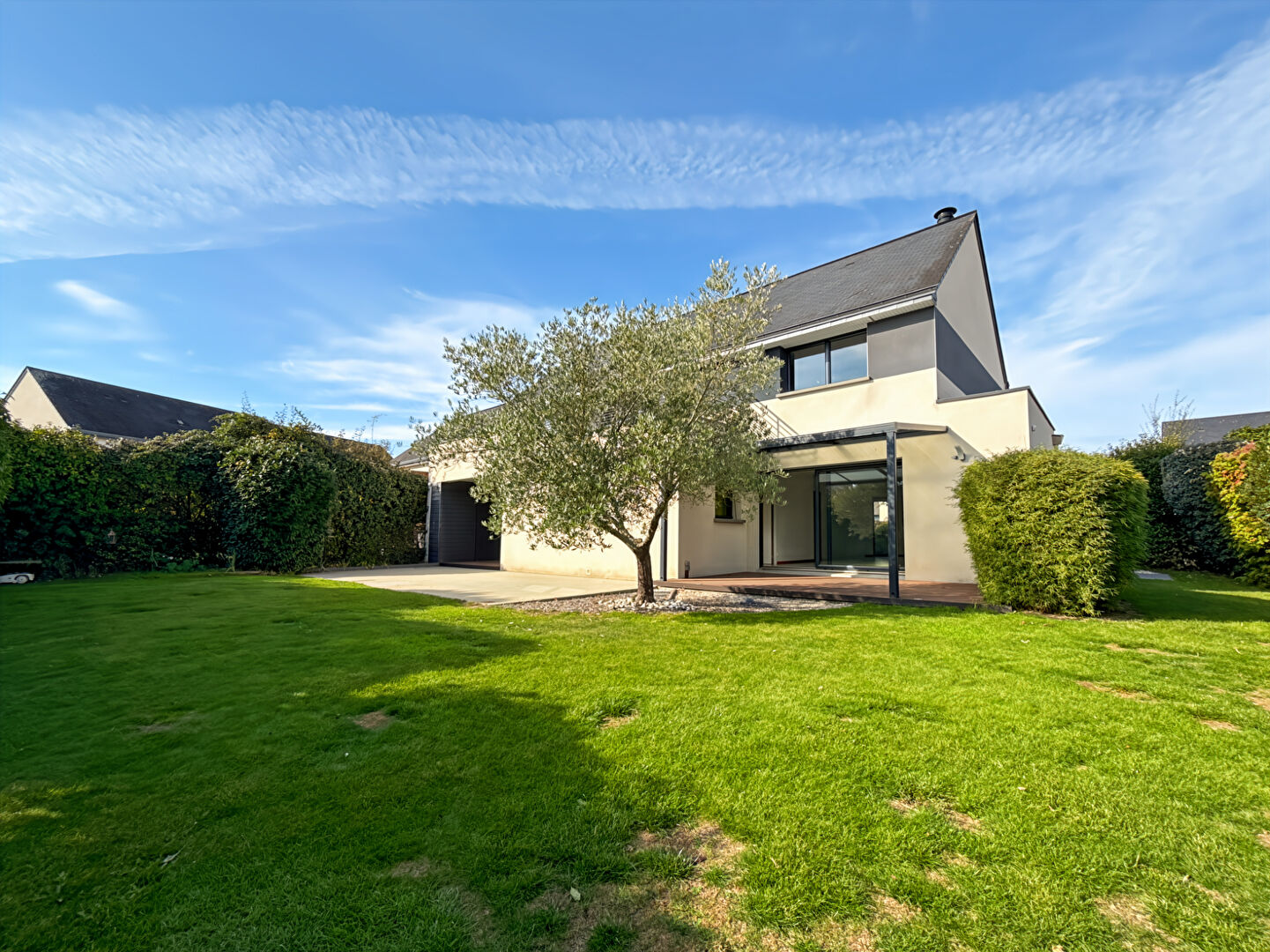 Maison T8 à Saint gregoire