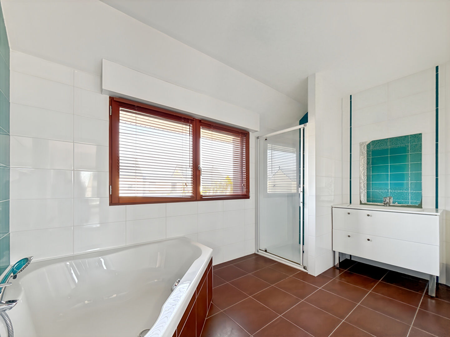 Maison T8 à Saint gregoire