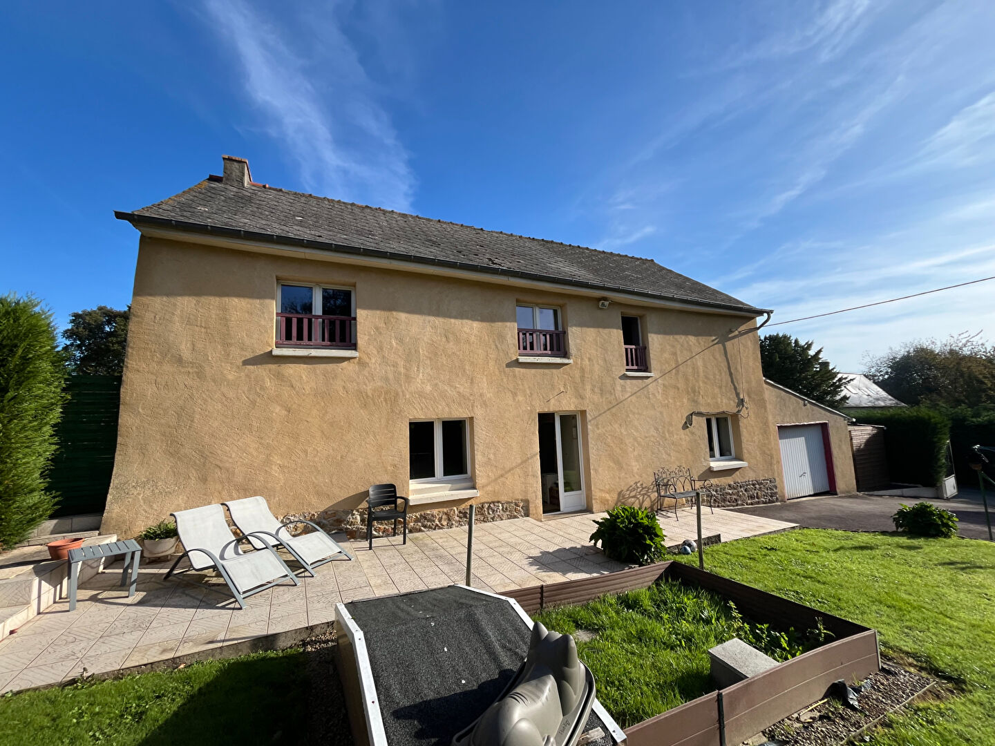 Maison T4 à Irodouer