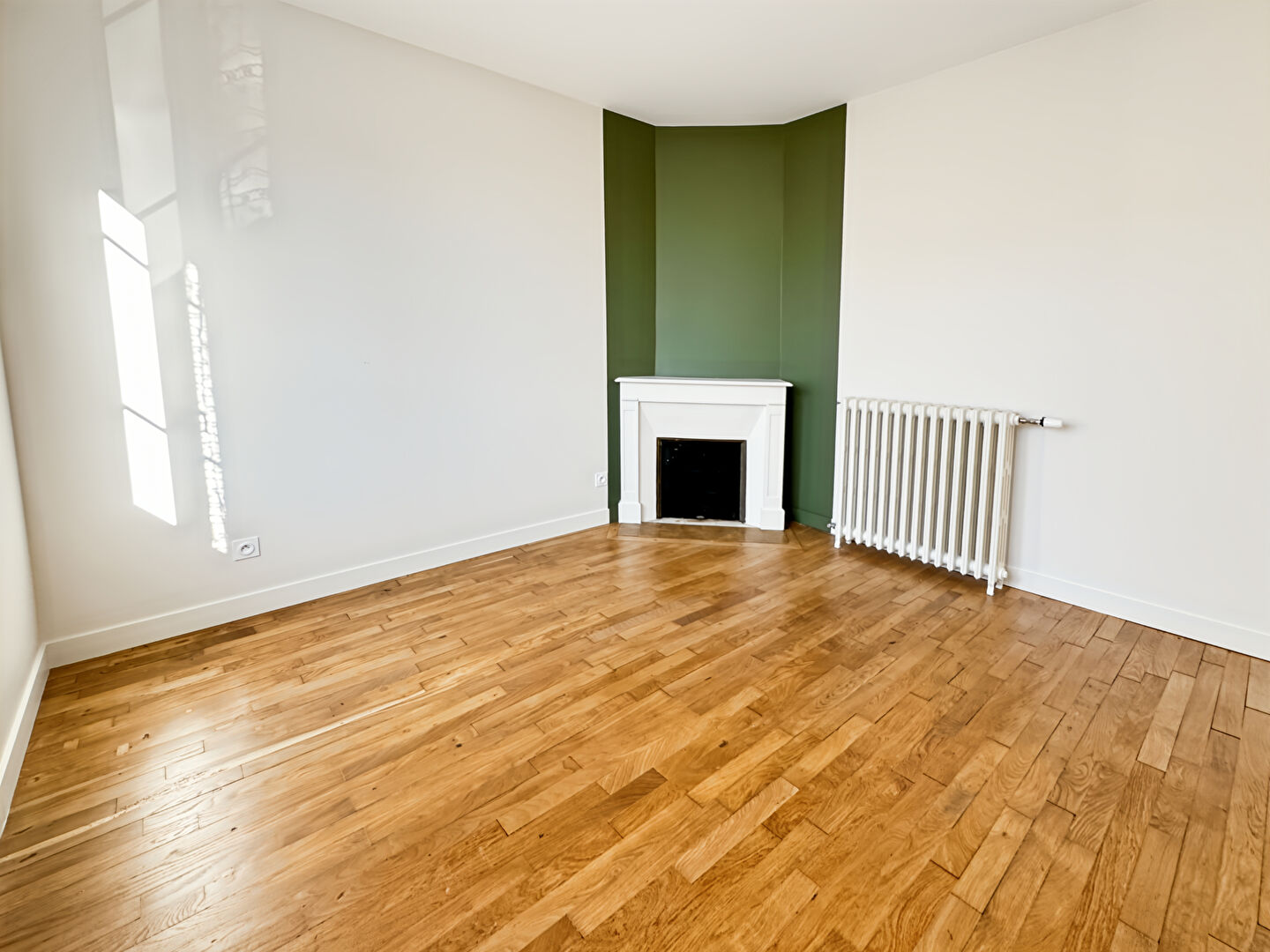 Photo LOCATION MAISON AVEC JARDIN, GARAGE, 4 CHAMBRES - SAINT-HELIER image 2/6