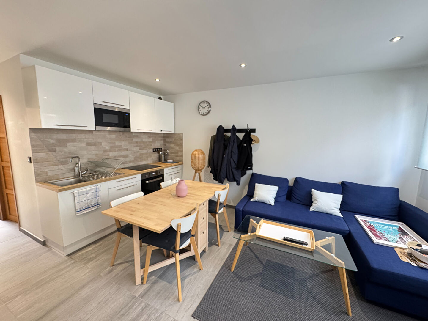 LOCATION T2 MEUBLE - RUE DE LORIENT