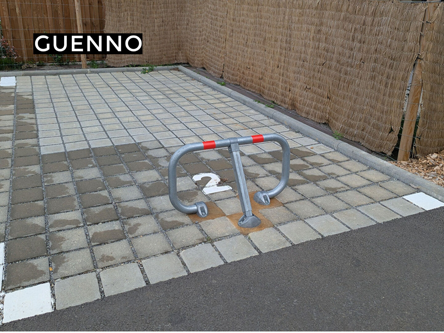 Photo Parking  aérien à  Acigné - image 2/2