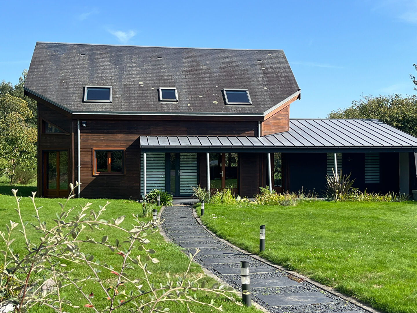 Maison T6 à La chapelle chaussee