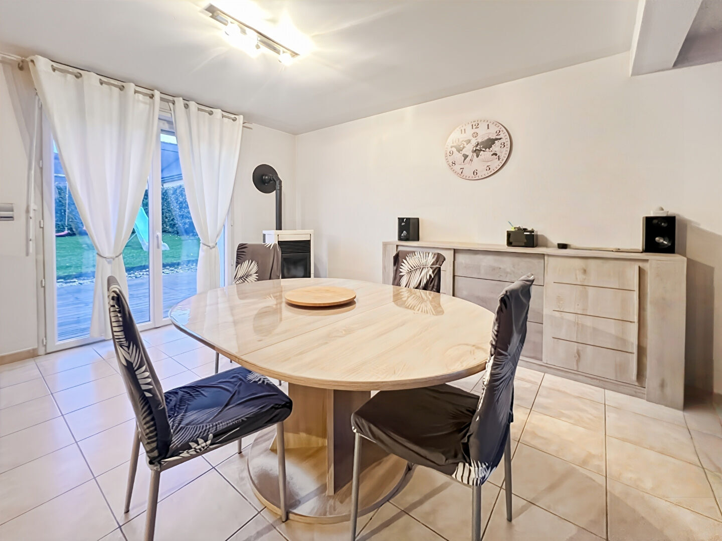 Maison T6 à Irodouer