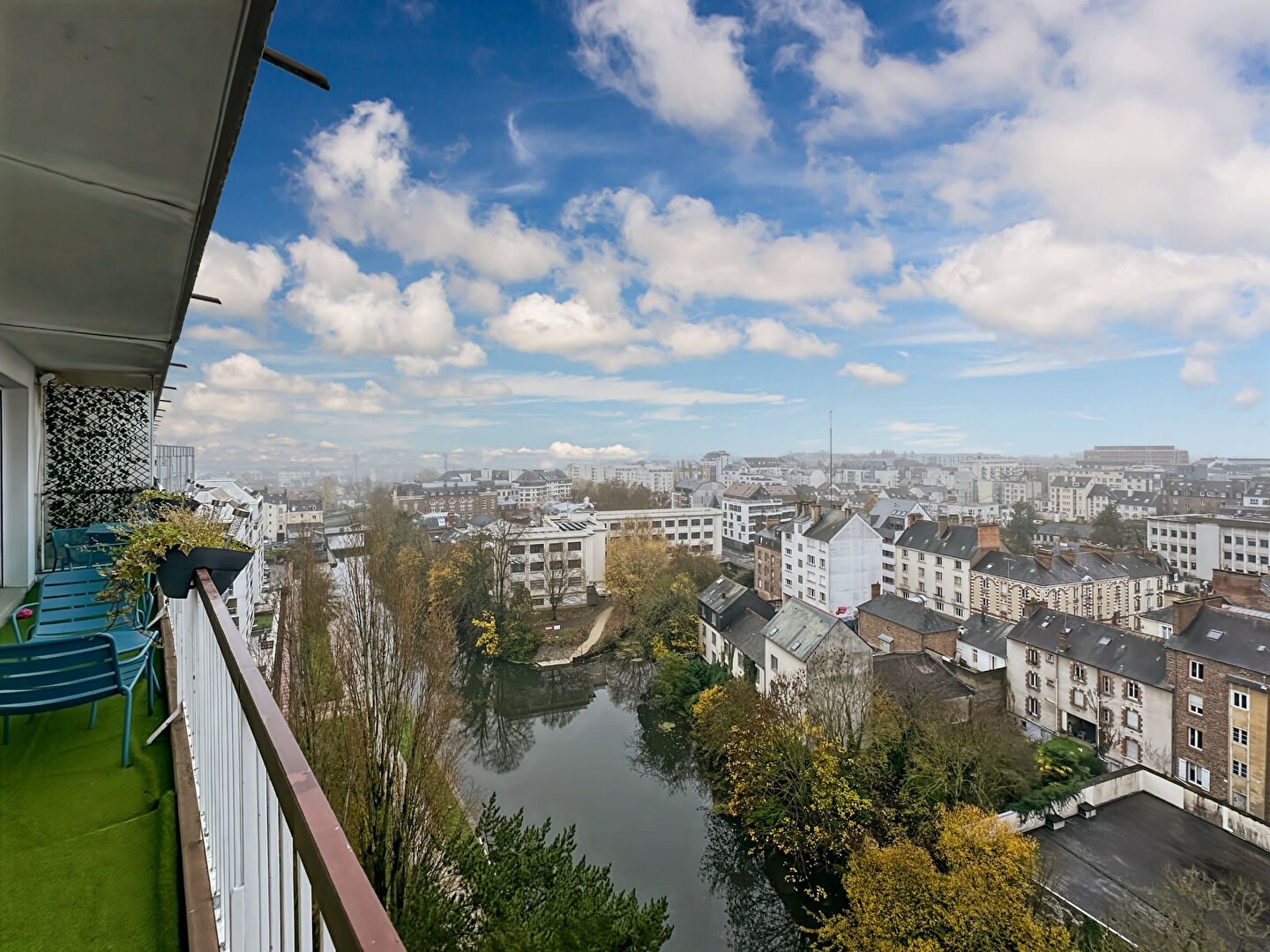 Photo Appartement  RENNES 8 pièce(s) image 1/6
