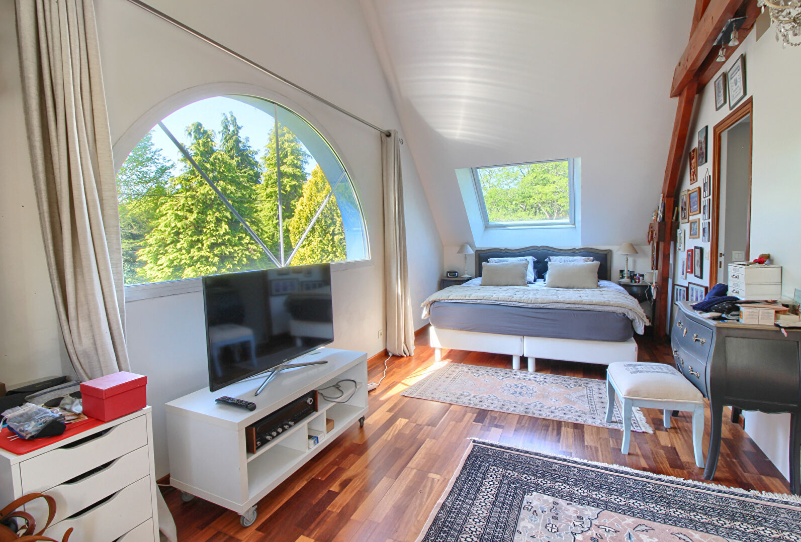 Maison T9 à Orgeres