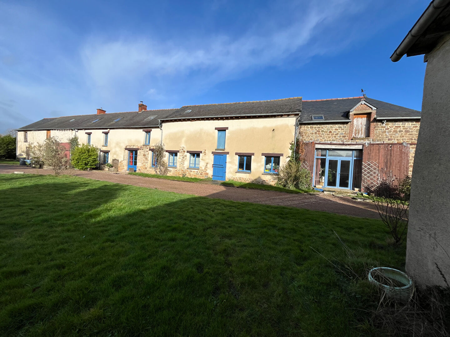 Maison T8 à Irodouer