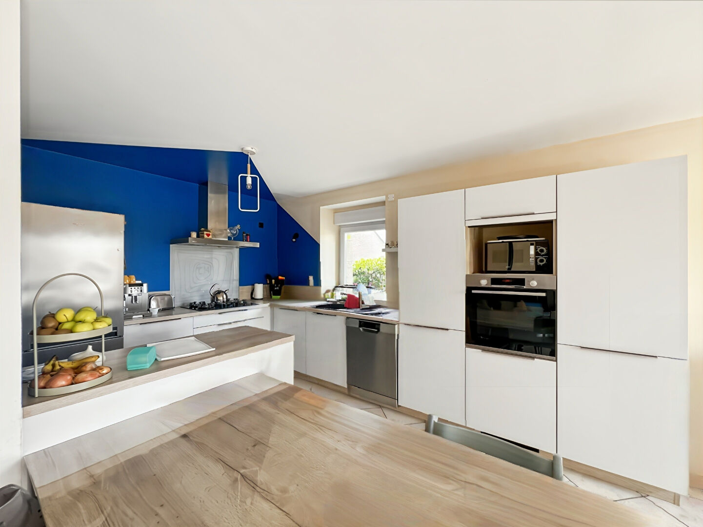 Maison T6 à Meneac