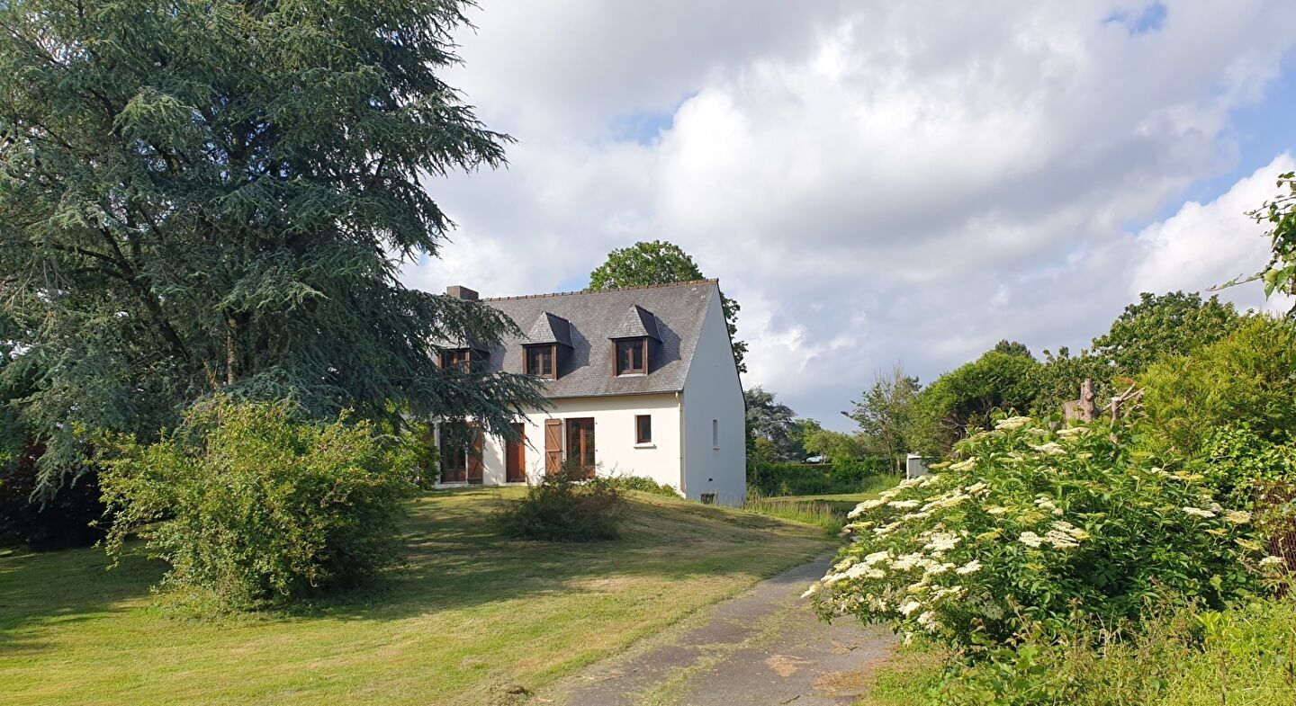 Maison T6 à Lanvallay