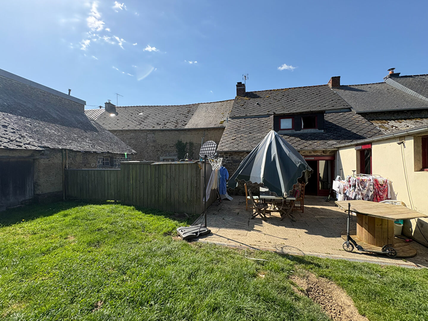 Maison T8 à 