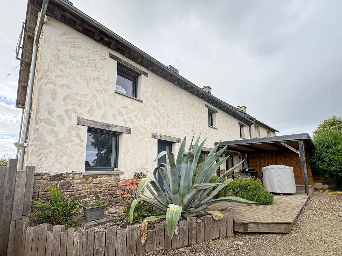 Maison T6 à Longaulnay