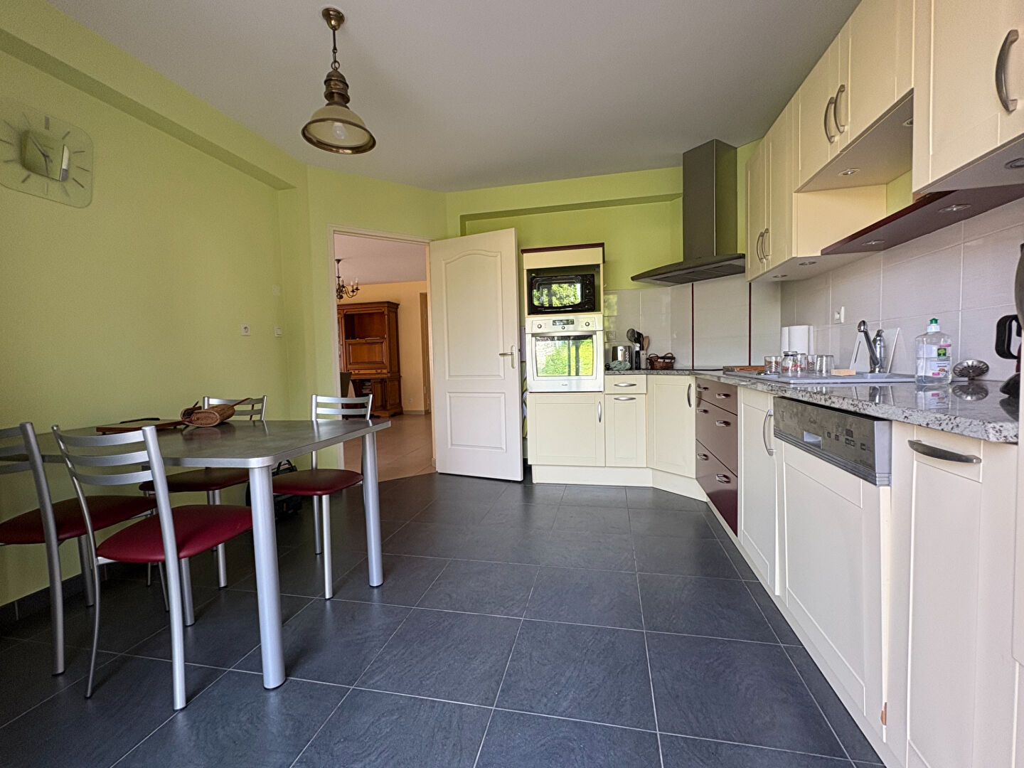 Maison T9 à 