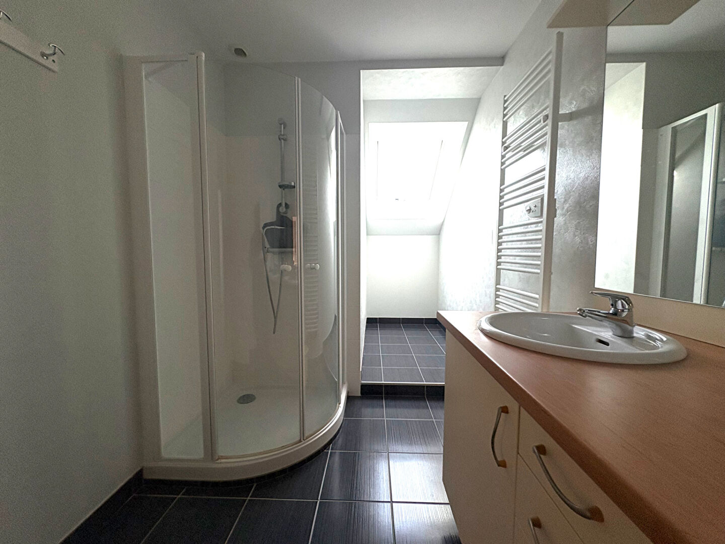 Maison T9 à 