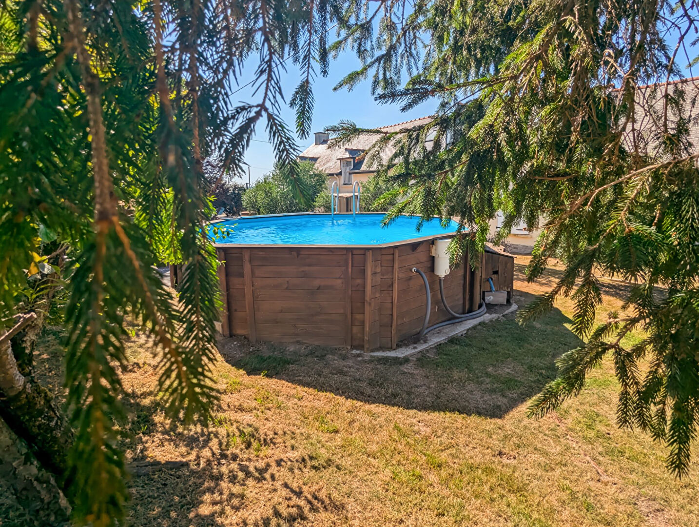 Maison T8 à Acigne