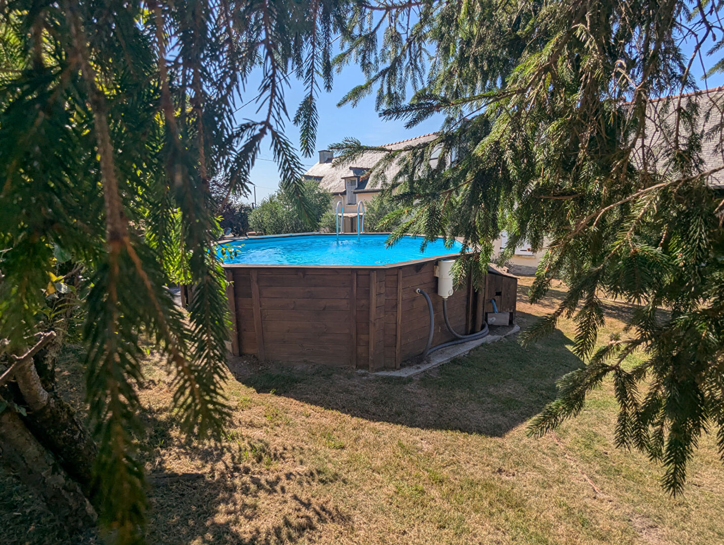 Maison T8 à Acigne