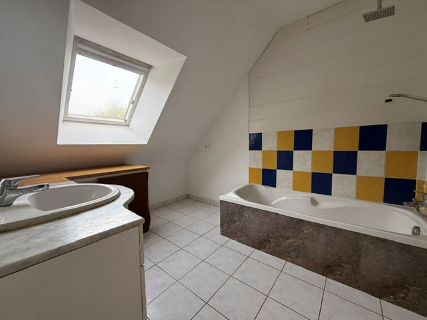 Maison T7 à Liffre
