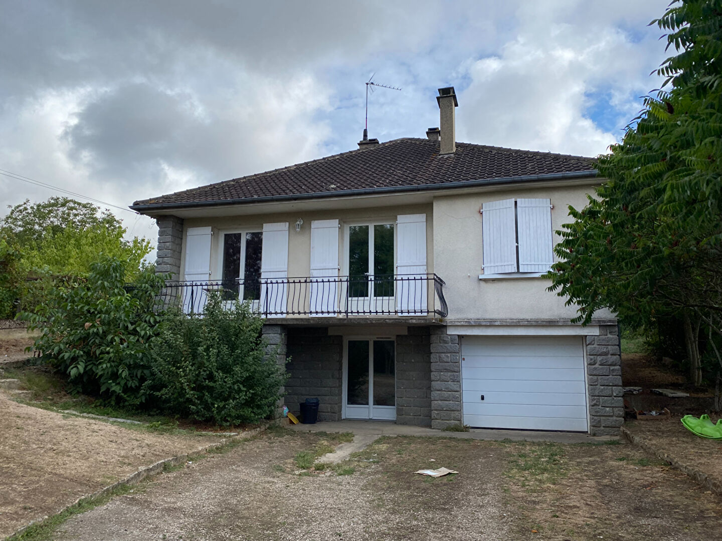 Agence immobilière de 
 L'IMMOBILIERE GUIGNARD Argenton - L'IMMOBILIERE GUIGNARD Argenton 
