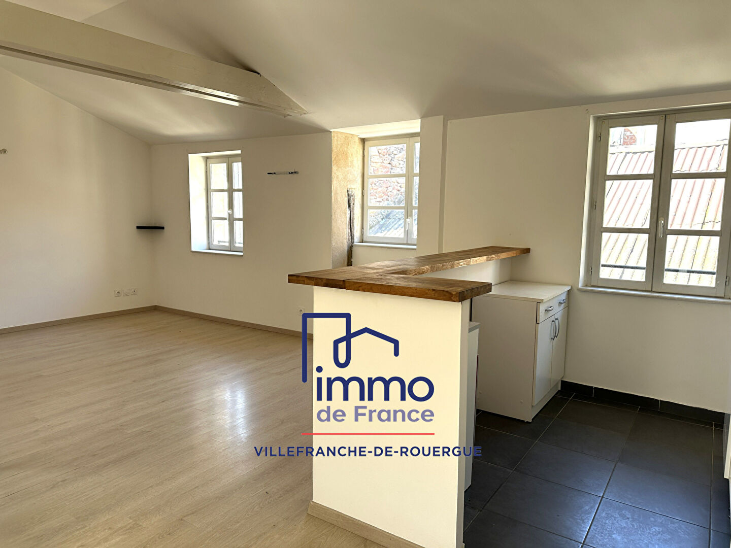 Appart T2, 45 m² dernier étage avec terrasse VILLEFRANCHE DE RGUE