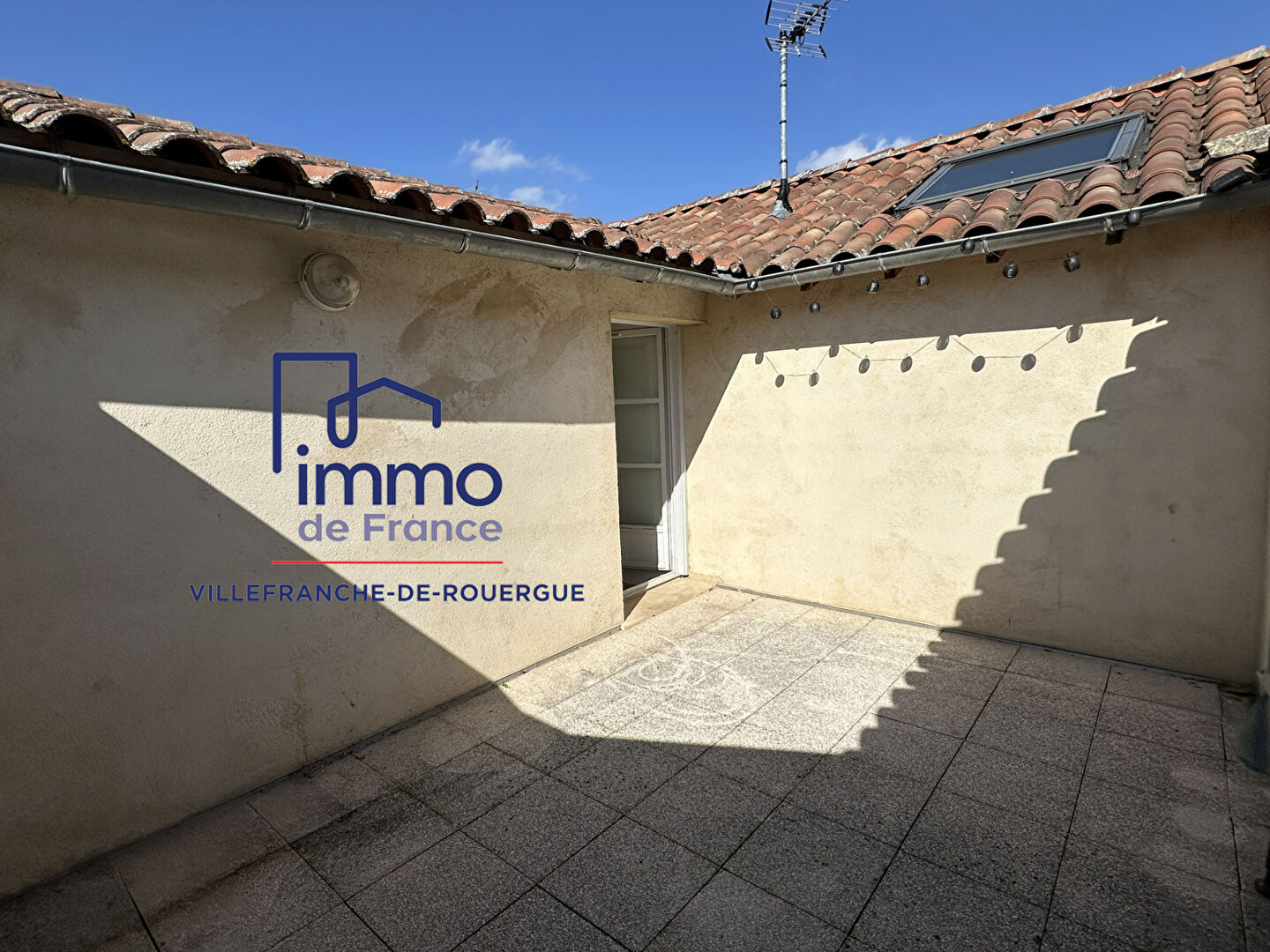 Photo Appart T2, 45 m² dernier étage avec terrasse VILLEFRANCHE DE RGUE image 3/6