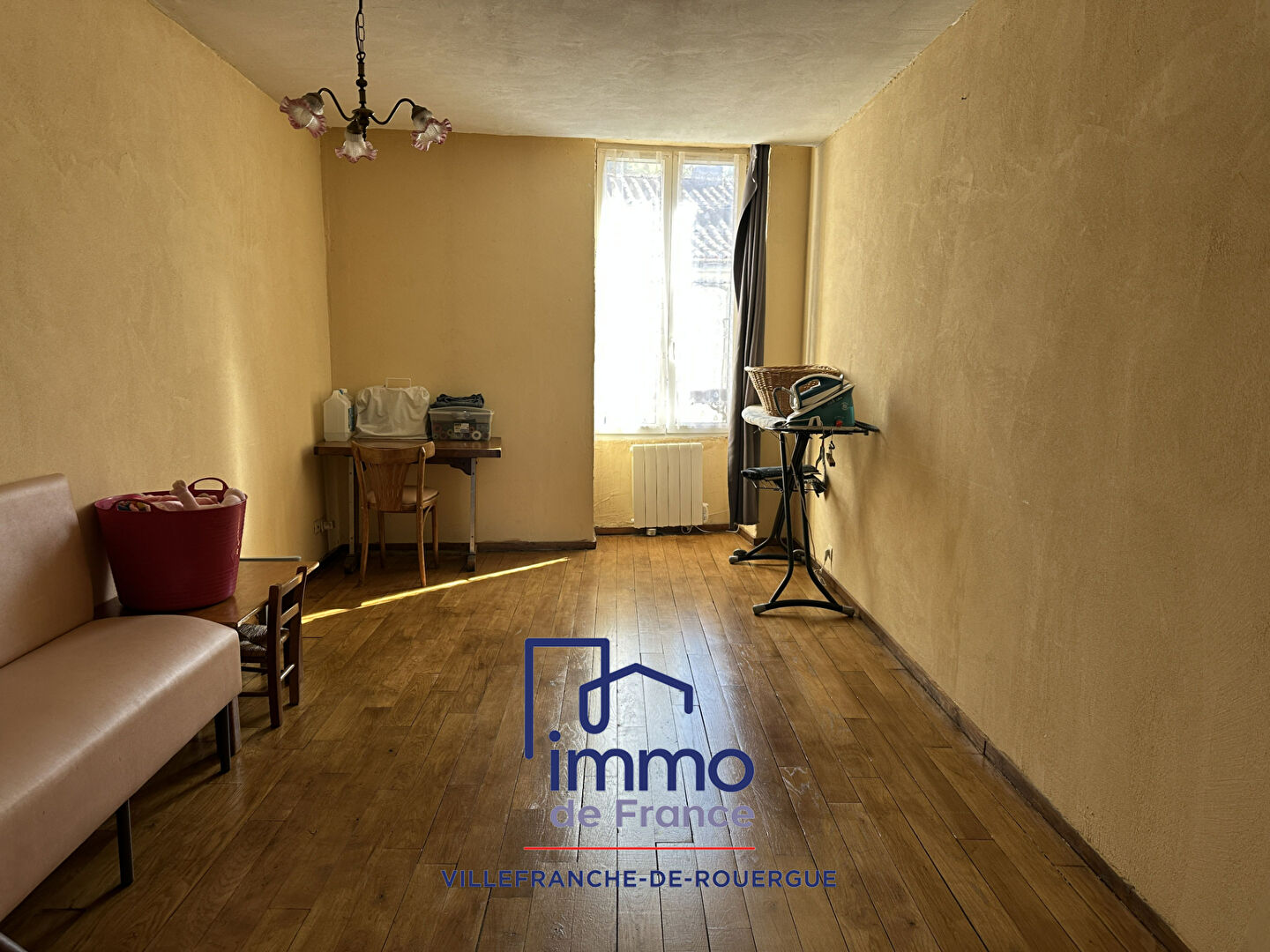 Photo Immeuble bar hôtel restaurant, appartements et parkings image 6/6