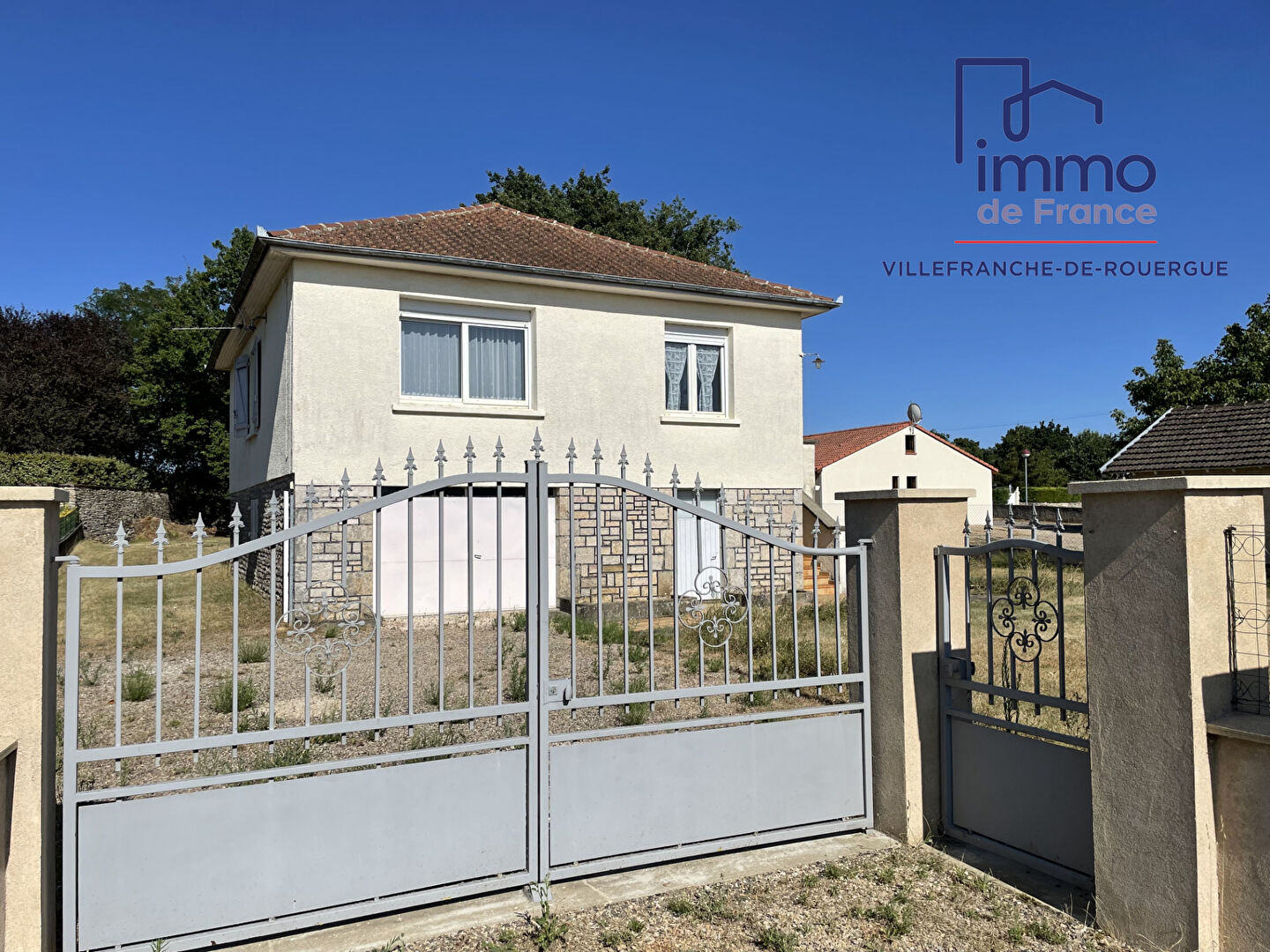 Photo Villeneuve, maison 3 chambres sur 977 m² de terrain proche de toutes commodités à pied image 1/6