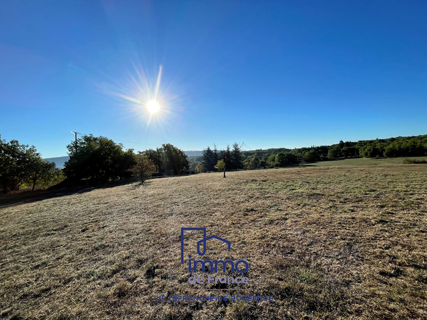 Photo Terrain à bâtir viabilisé image 3/3