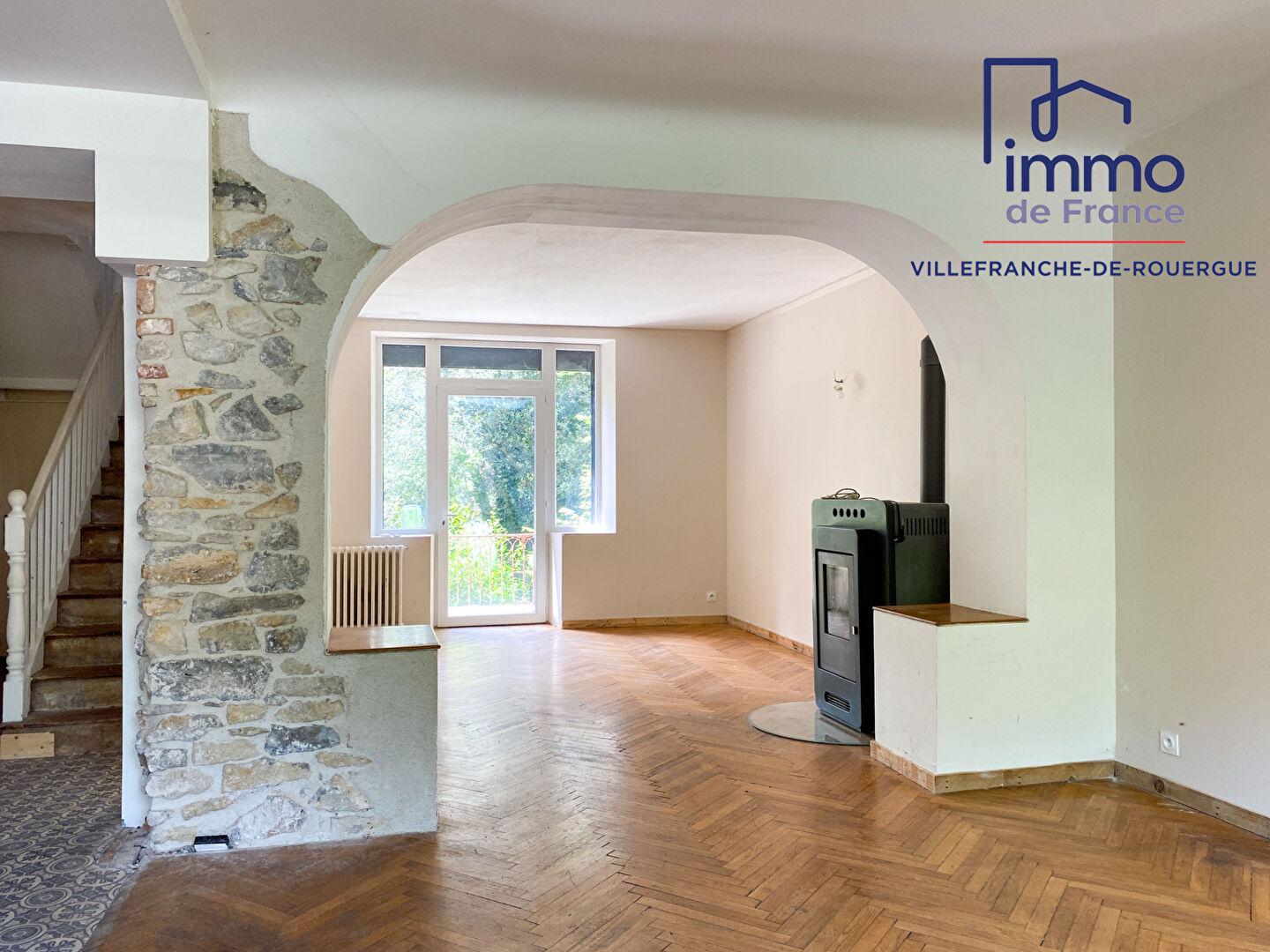 Photo Maison de Maître + dépendance avec terrain image 2/6