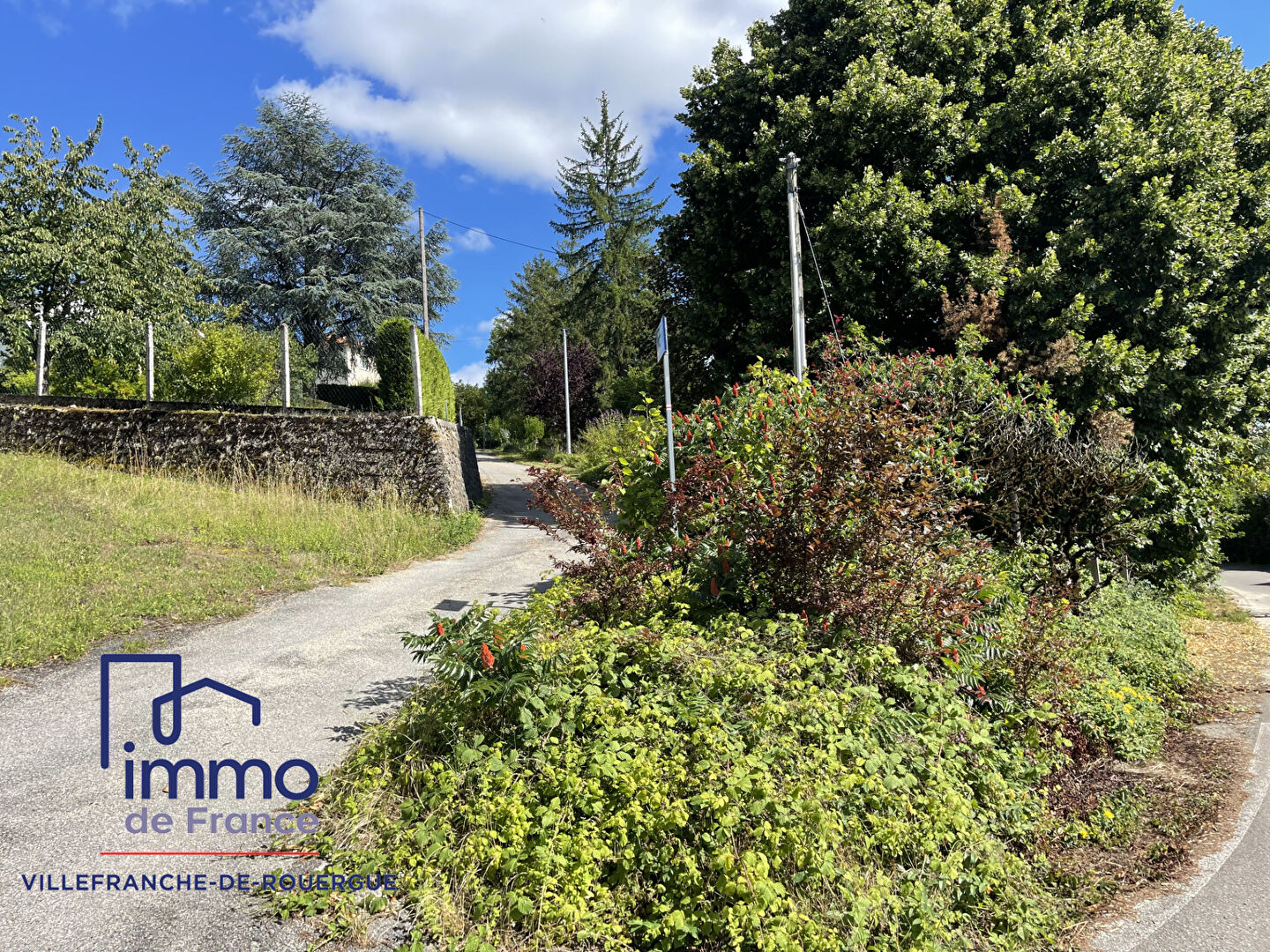 Photo Terrain à bâtir viabilisé de 974 m²  avec belle vue, Villefranche De Rouergue image 4/4
