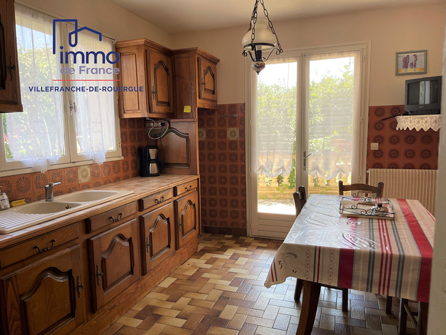 Photo Plain-pied  156 m², 6 chambres a proximité immédiate à pied d'écoles, lycées et tous commerces image 6/6