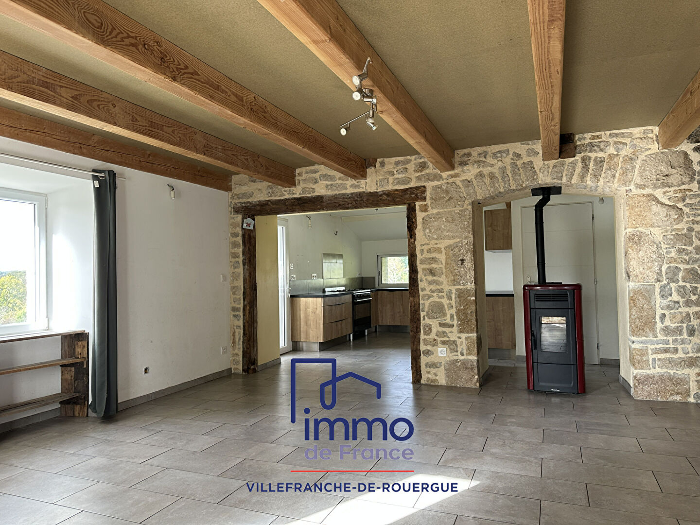 Photo Maison en pierre  3 chambres sur 2222 m² de terrain image 5/6