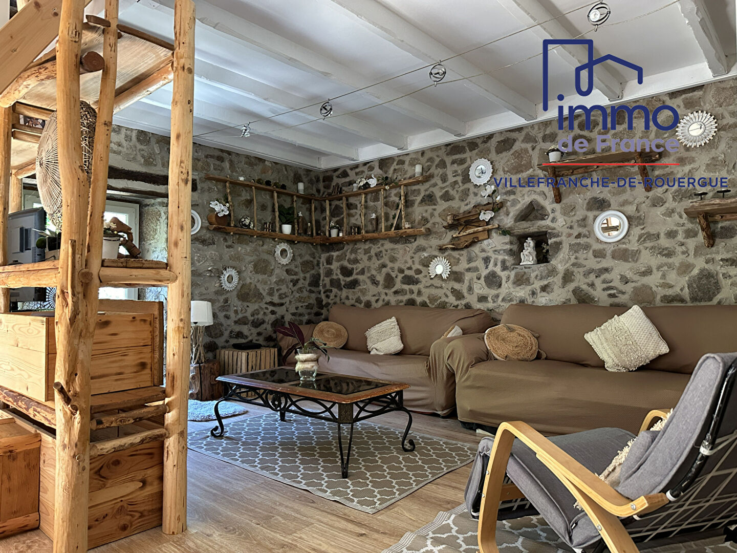 Photo Propriété de 2 maisons dans le magnifique cadre de la vallée de l'Aveyron image 2/6