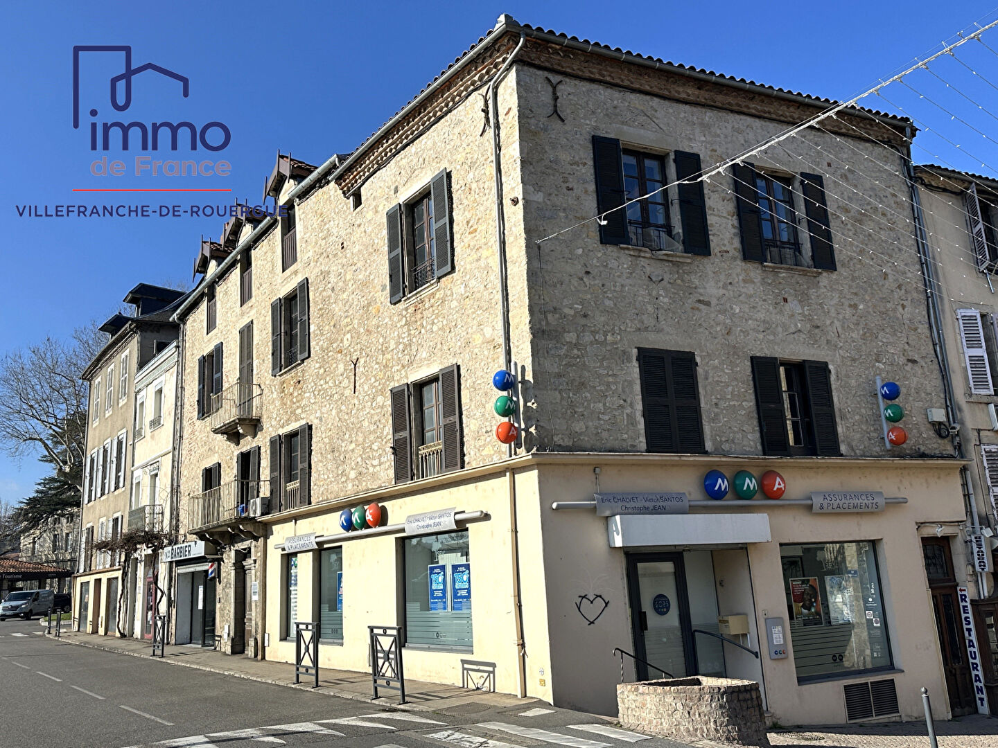 Photo Immeuble de rapport de 520 m², 3 locaux professionnels + 4 appartements image 2/6