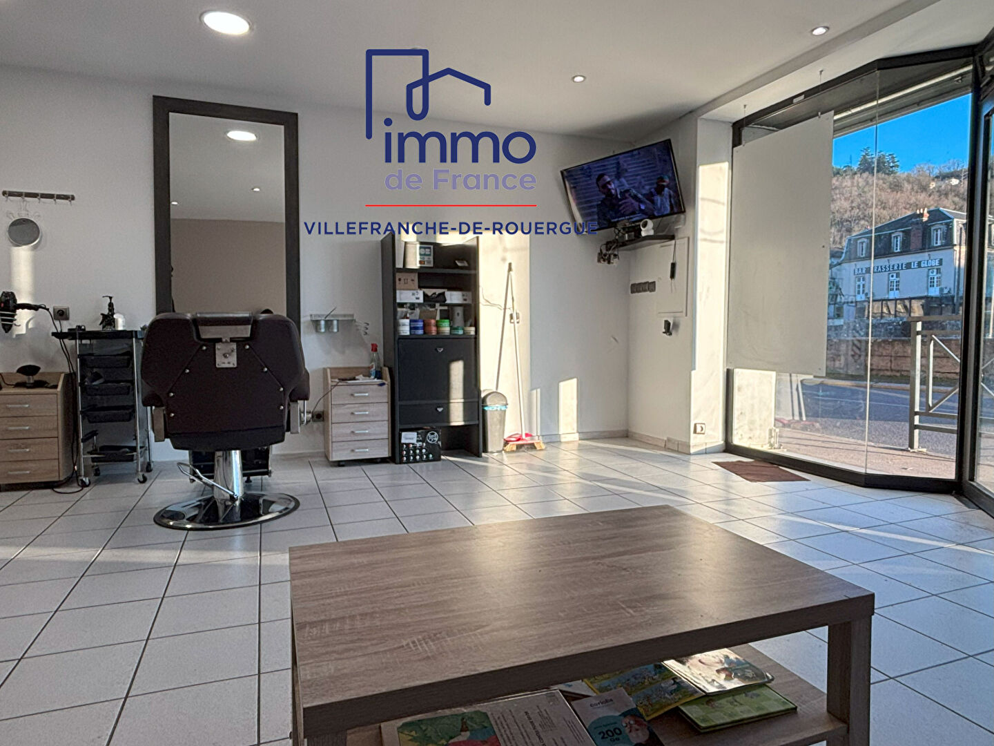 Photo Immeuble de rapport de 520 m², 3 locaux professionnels + 4 appartements image 5/6