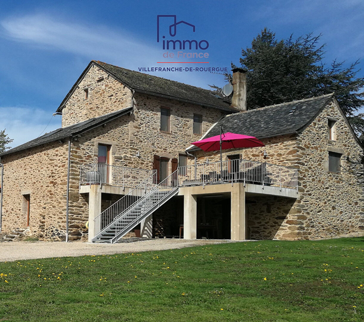 Corps de ferme 5 pièce(s) 151 m², 3 chambres, terrain de 3720 m²